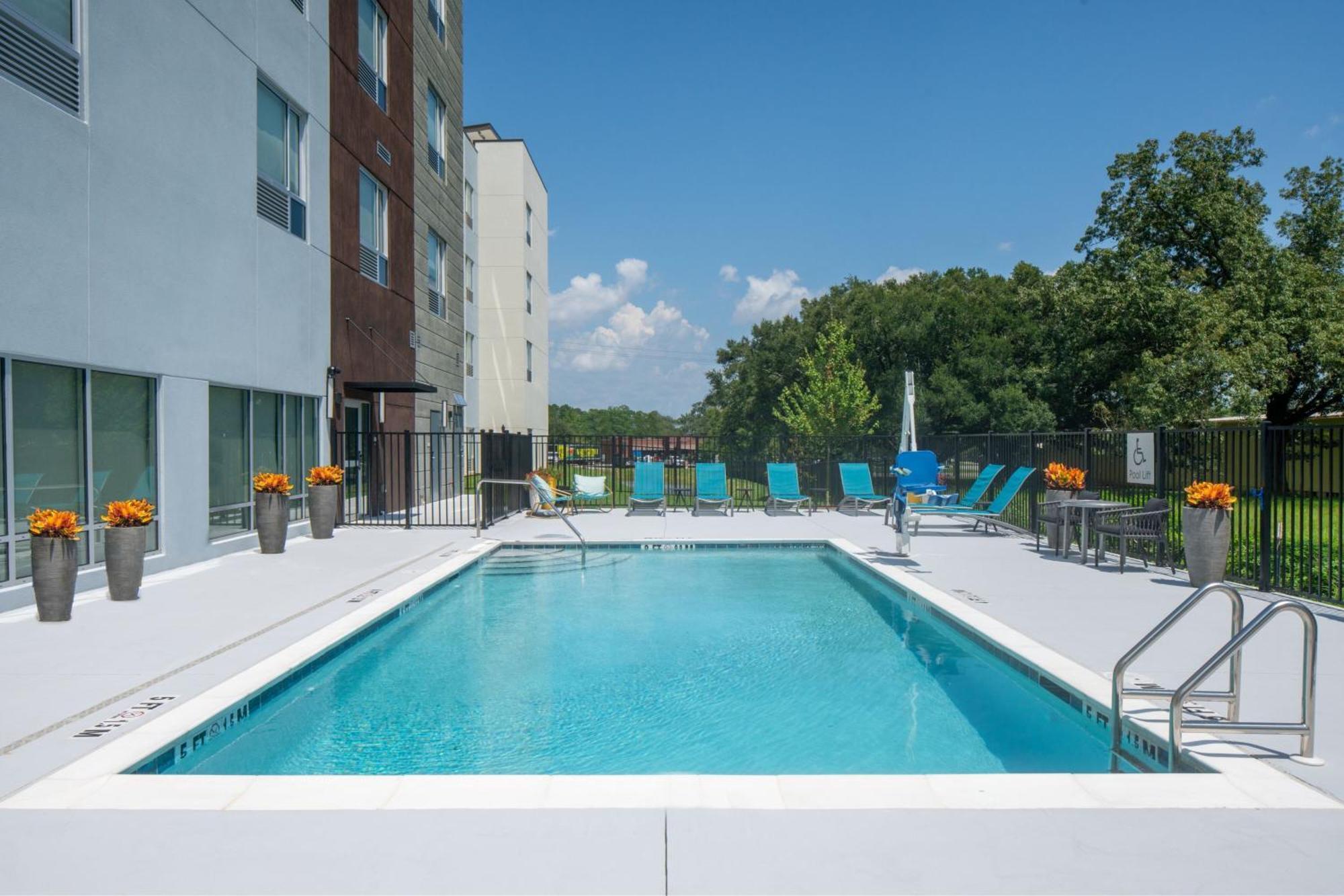 Towneplace Suites By Marriott Pensacola West I-10 Ferry Pass Bagian luar foto